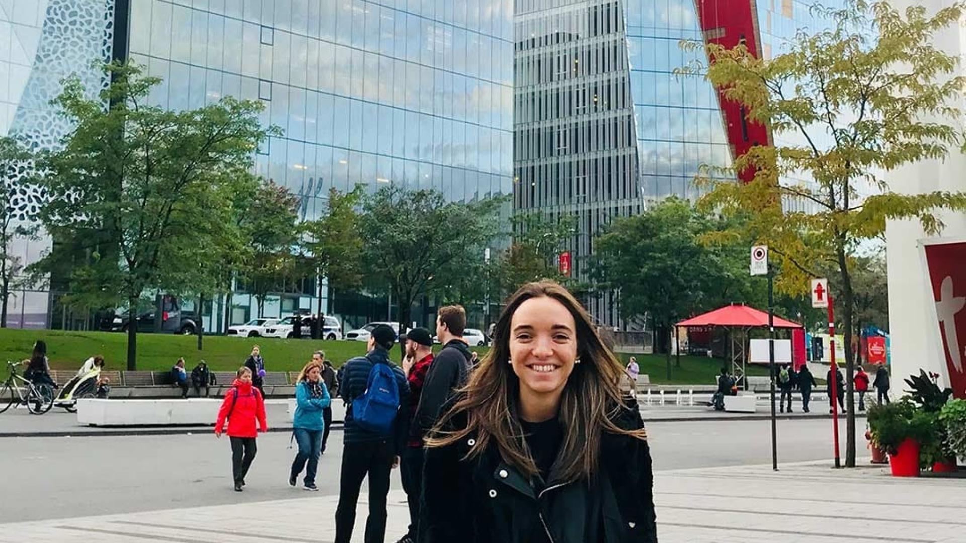 Lola Bourasseau, étudiante en cycle bachelor Scénographie à Montréal