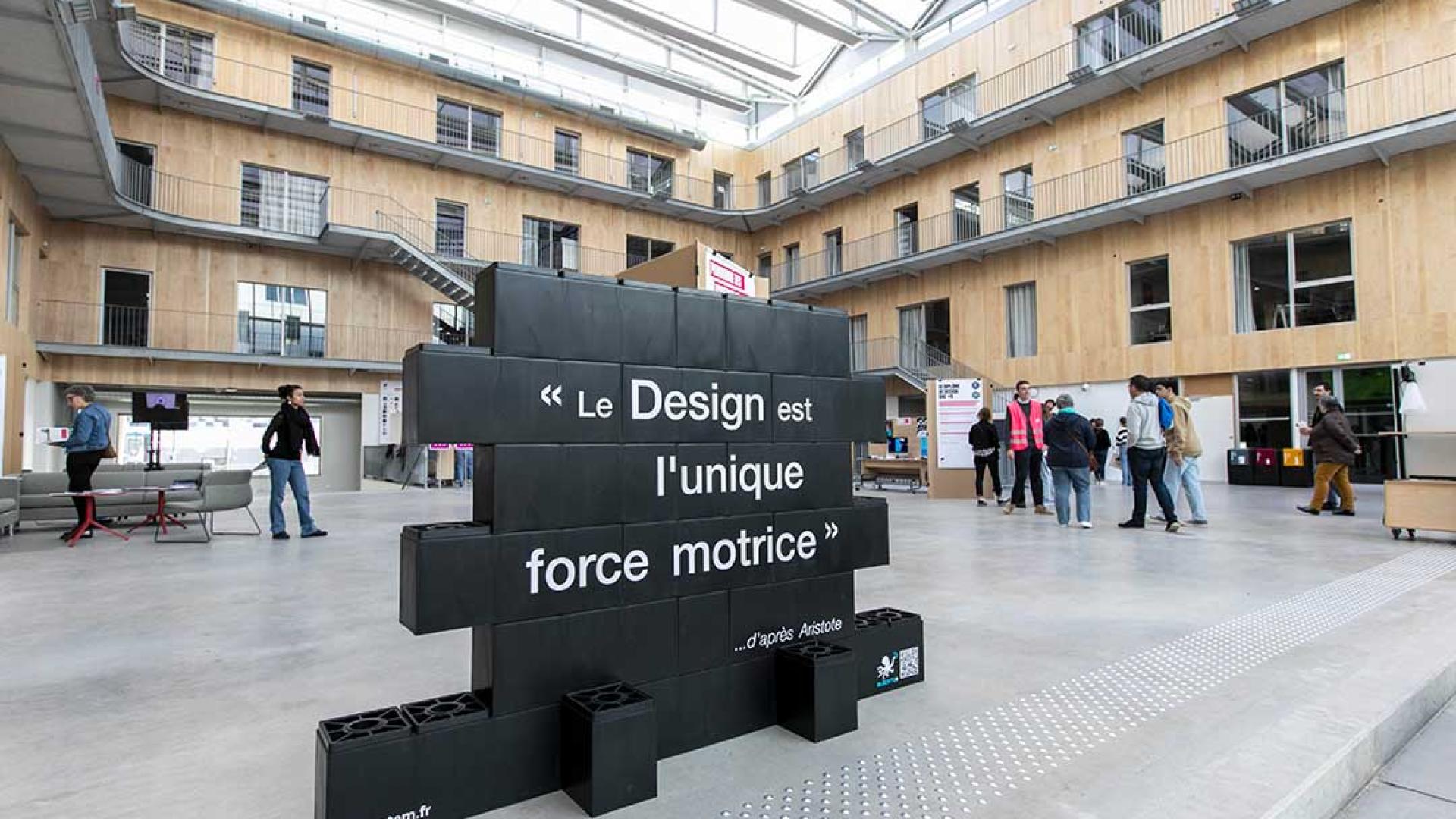 Citation ecole agora nouveau batiment