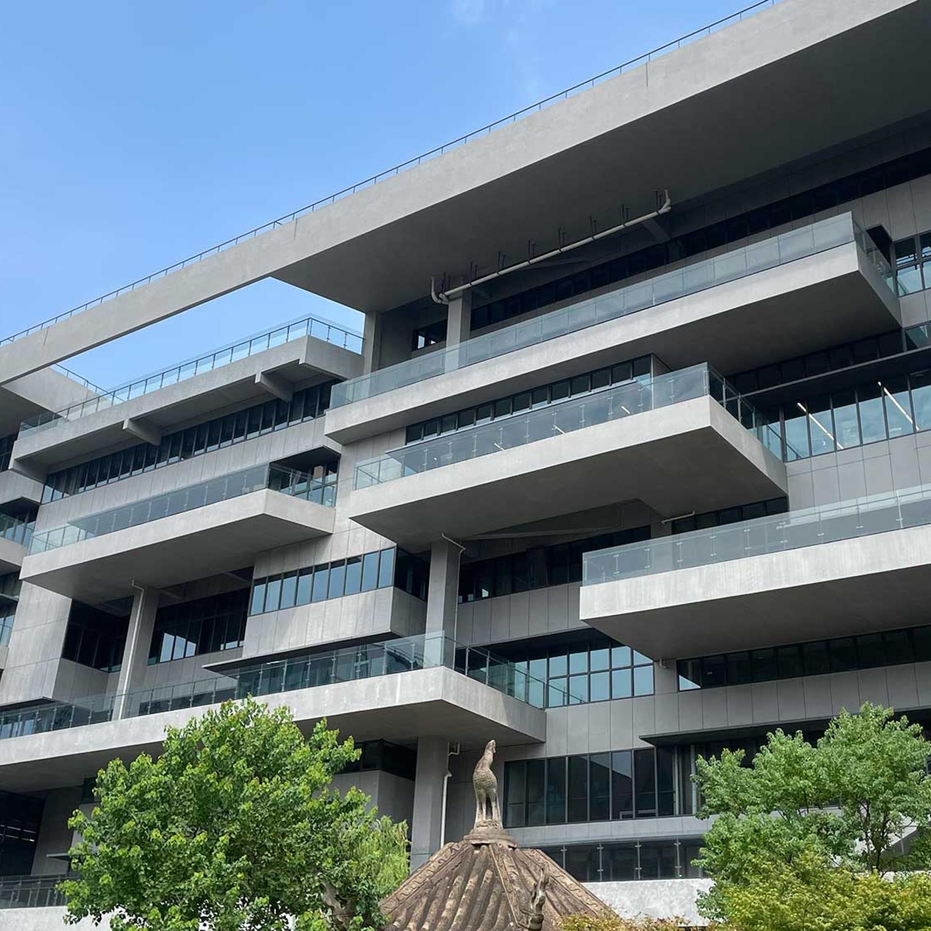The China Studio is integrated into the Shanghai University campus, within the Shanghai Academy of Fine Arts building.