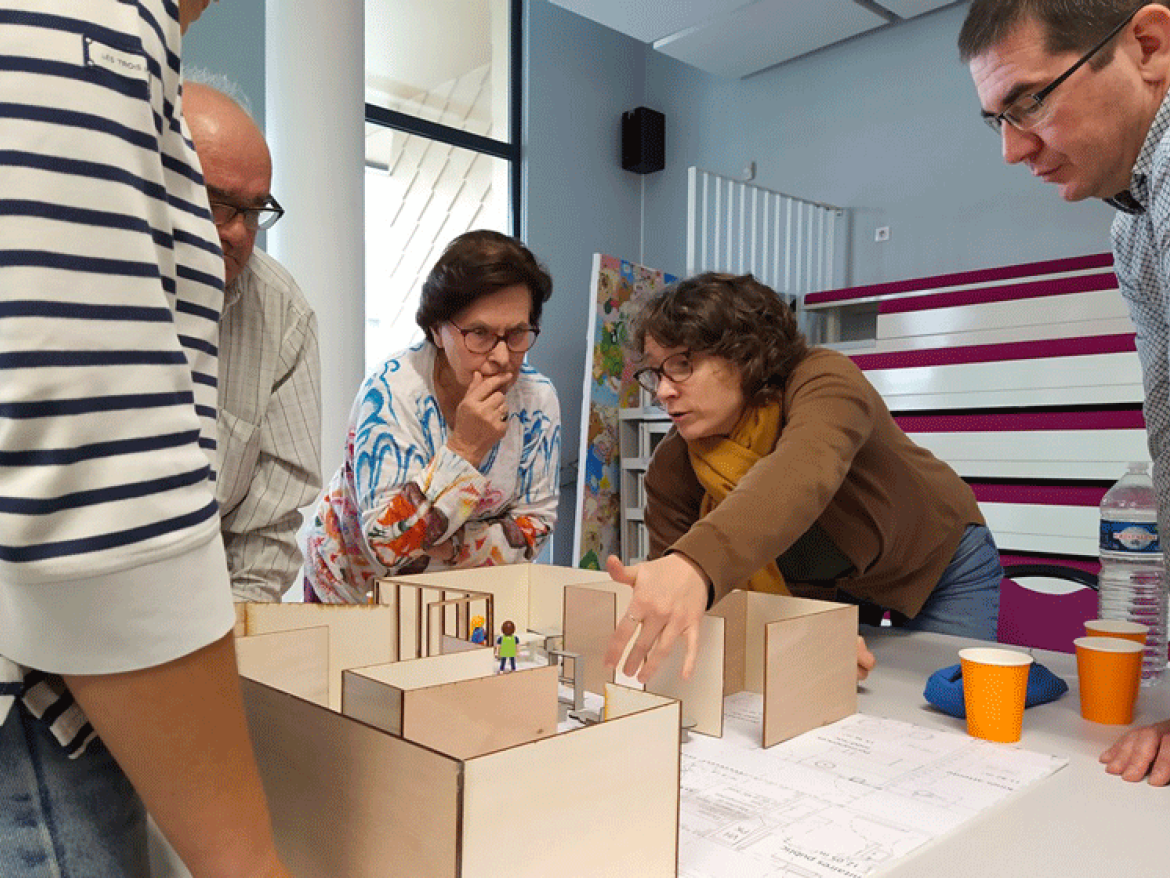 The Design & Innovative Public Action Chair explores the contribution of design to public policy through field experiments
