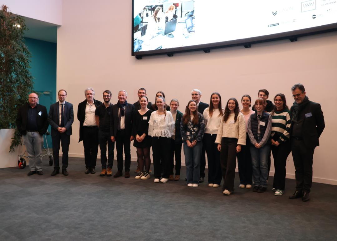 photo de groupe inauguration laval